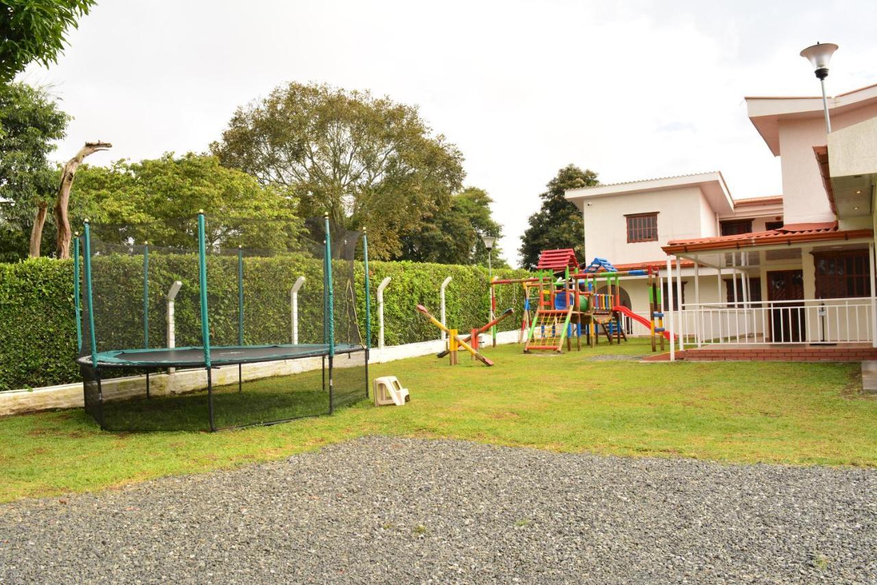 Finca Hotel La Linda 金巴亚 外观 照片