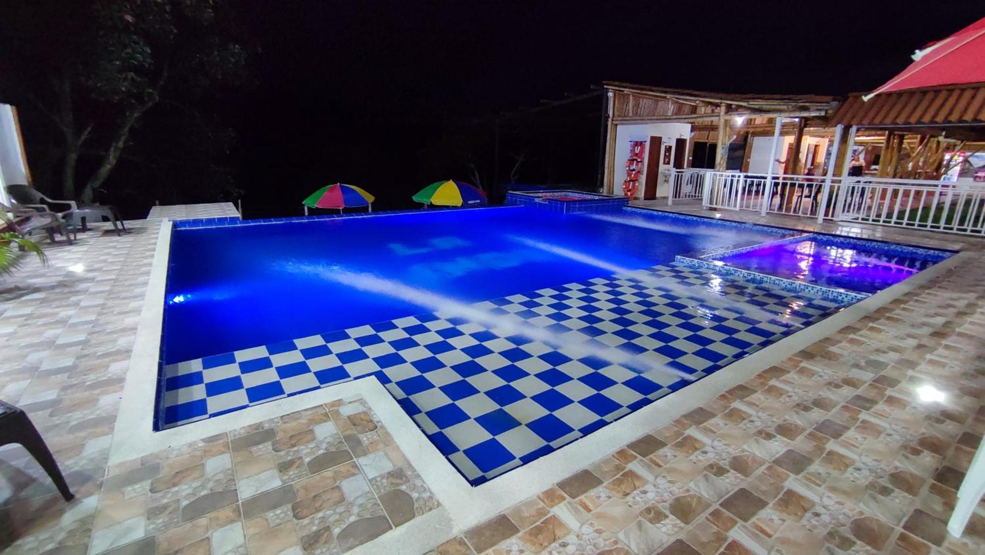 Finca Hotel La Linda 金巴亚 外观 照片