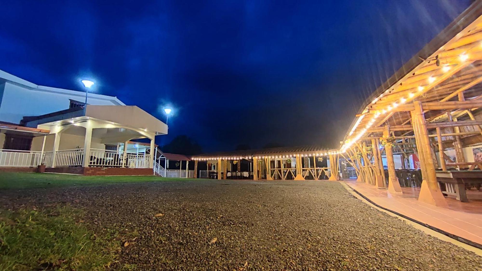Finca Hotel La Linda 金巴亚 外观 照片