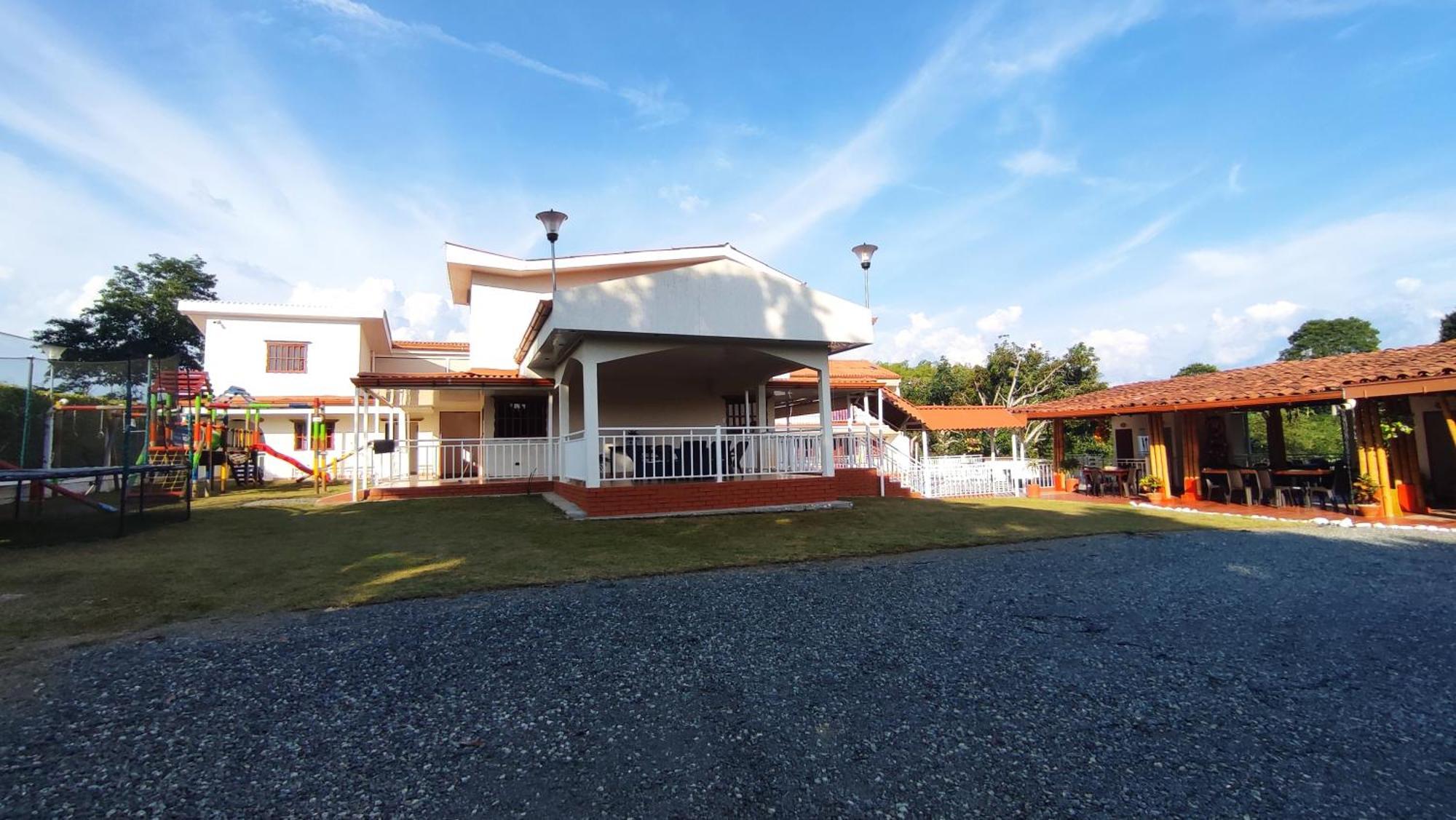 Finca Hotel La Linda 金巴亚 外观 照片